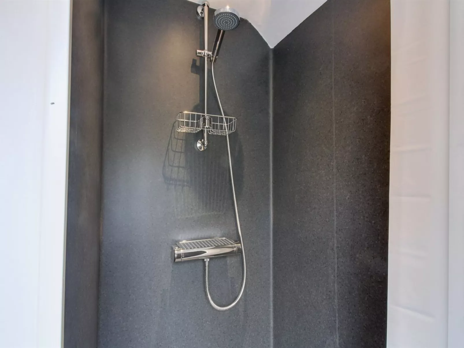 "Kerstin" - 100m from the sea-Binnen