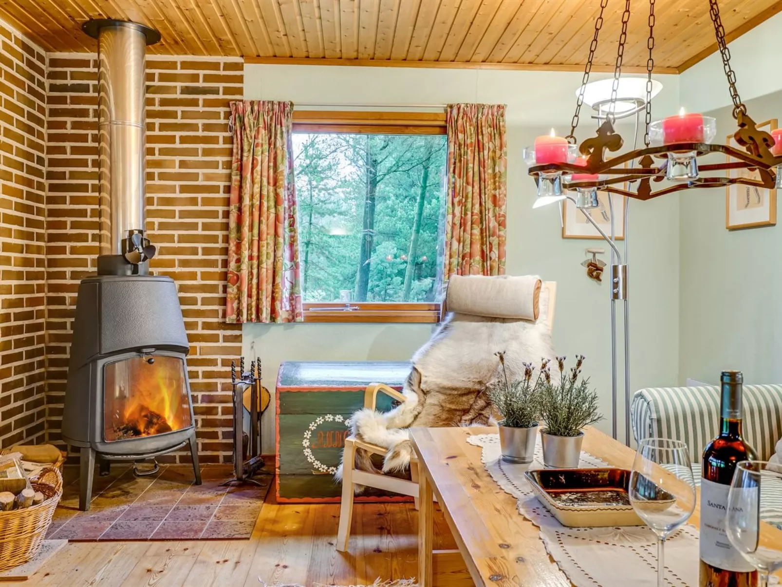 "Carina" - 5km from the sea-Binnen