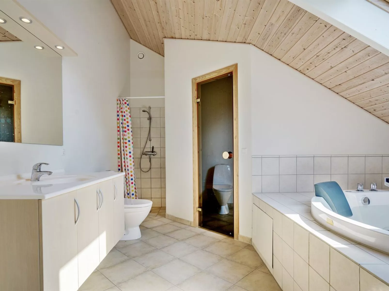 "Vilvi" - 500m from the sea-Binnen