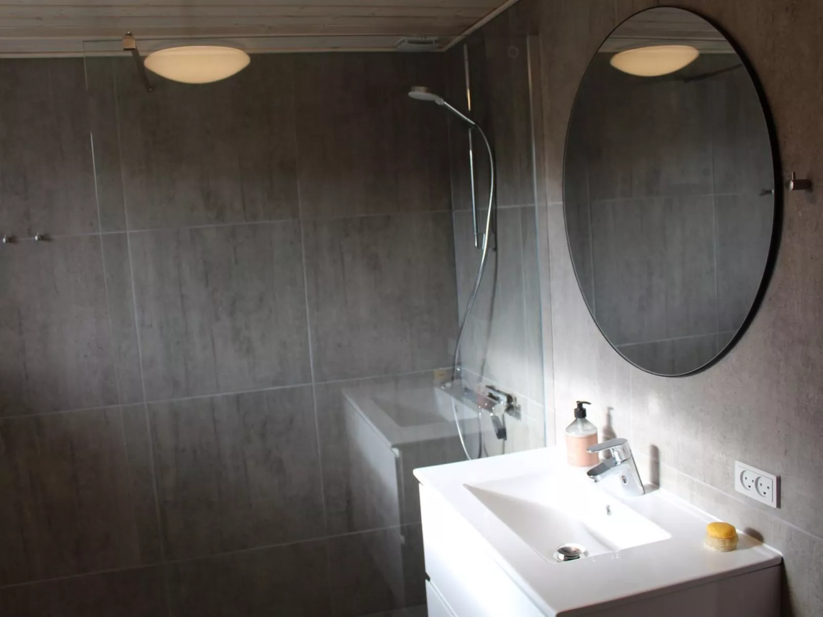 "Serey" - 500m from the sea-Binnen