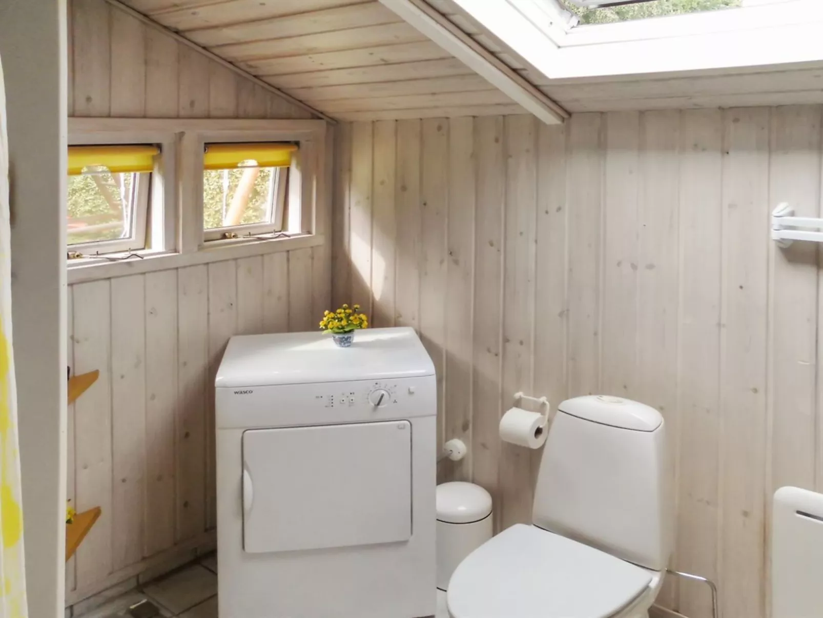 "Sporgh" - 100m from the sea-Binnen