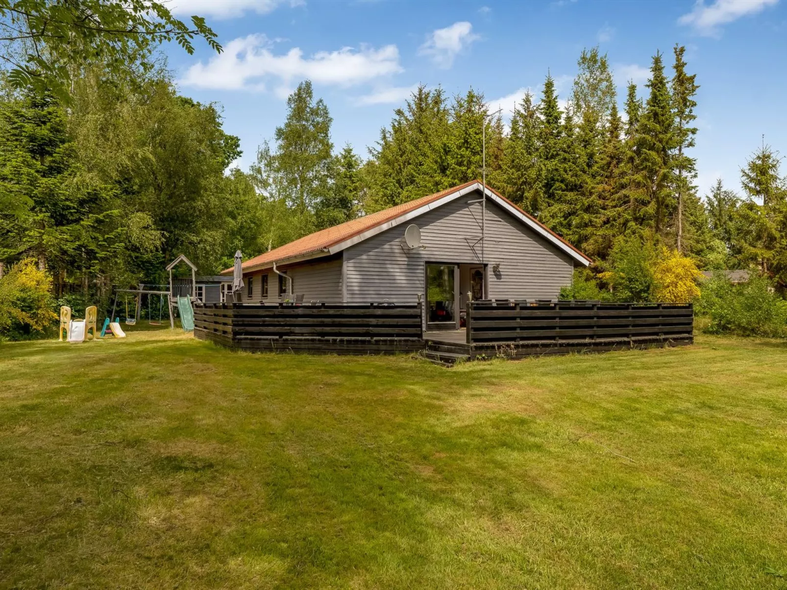 "Anine" - 200m to the fjord-Buiten