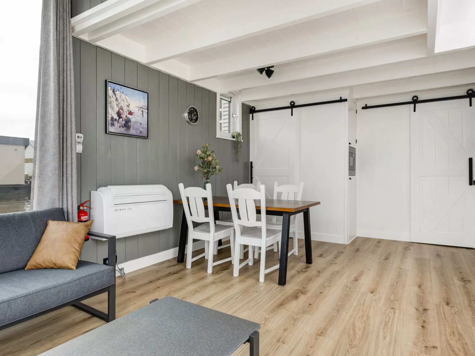Harboursuite Woudsend incl. motorboot-Binnen