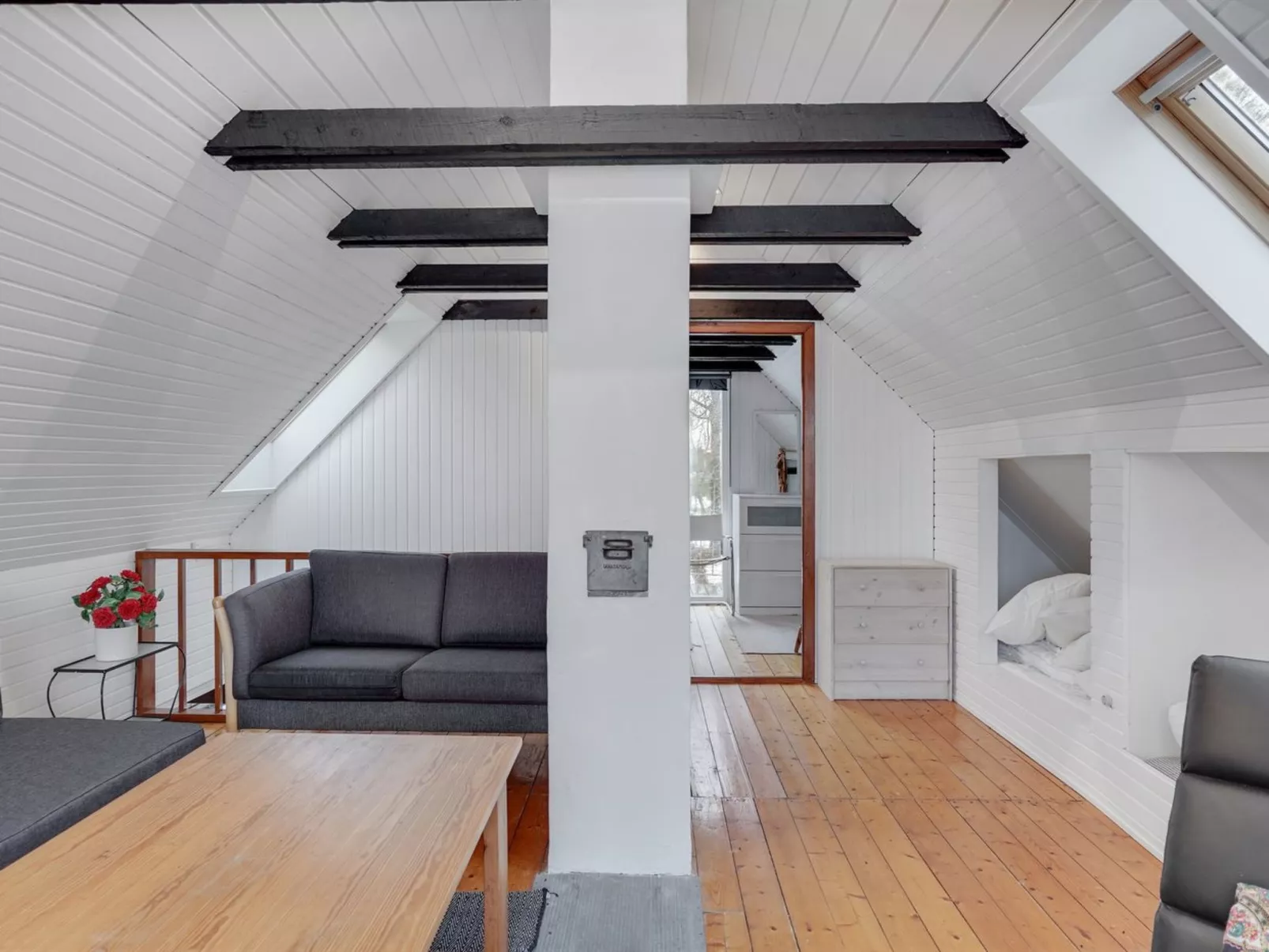 "Bendine" - 100m to the fjord-Buiten