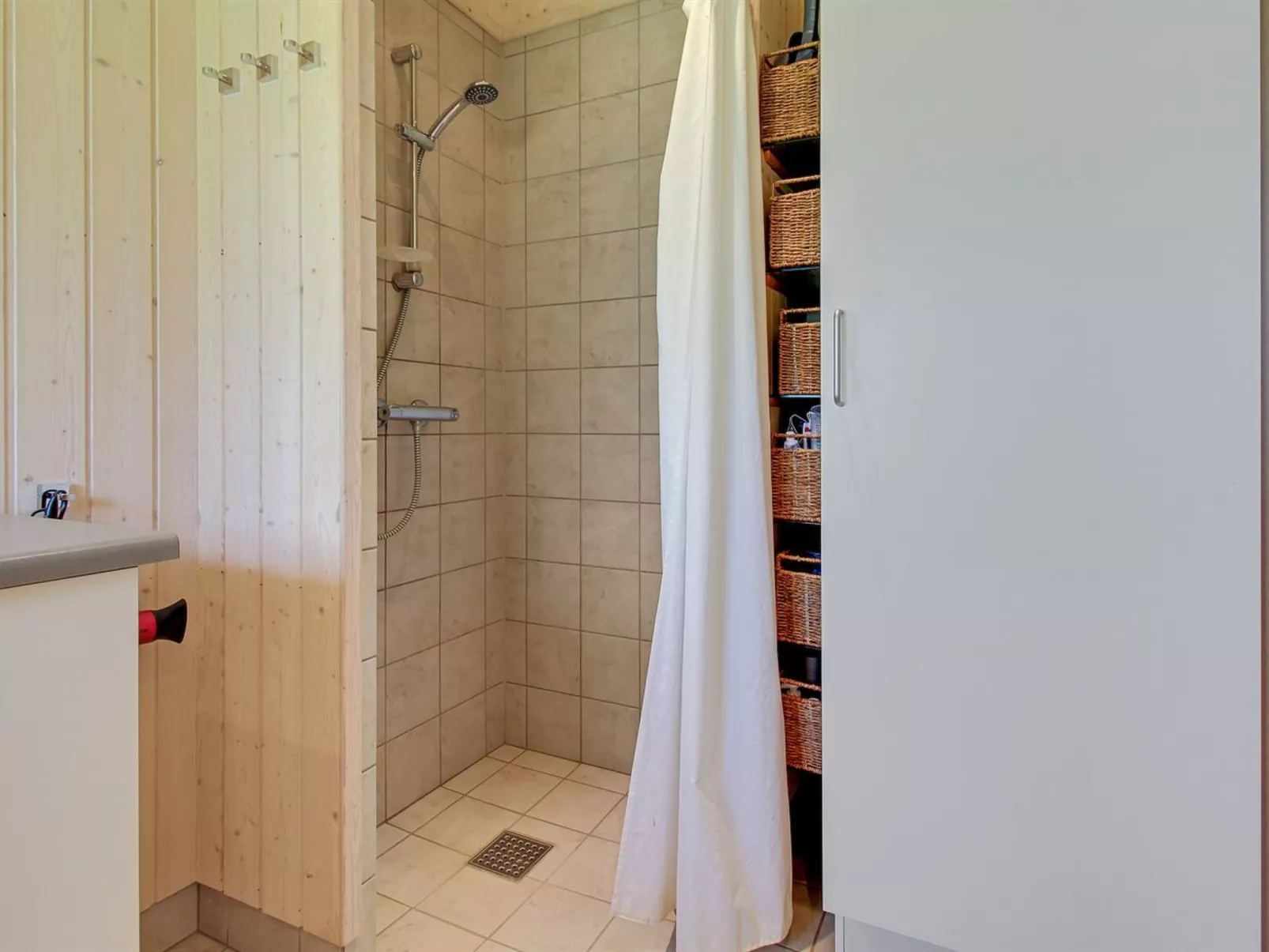 "Follerich" - 250m from the sea-Binnen