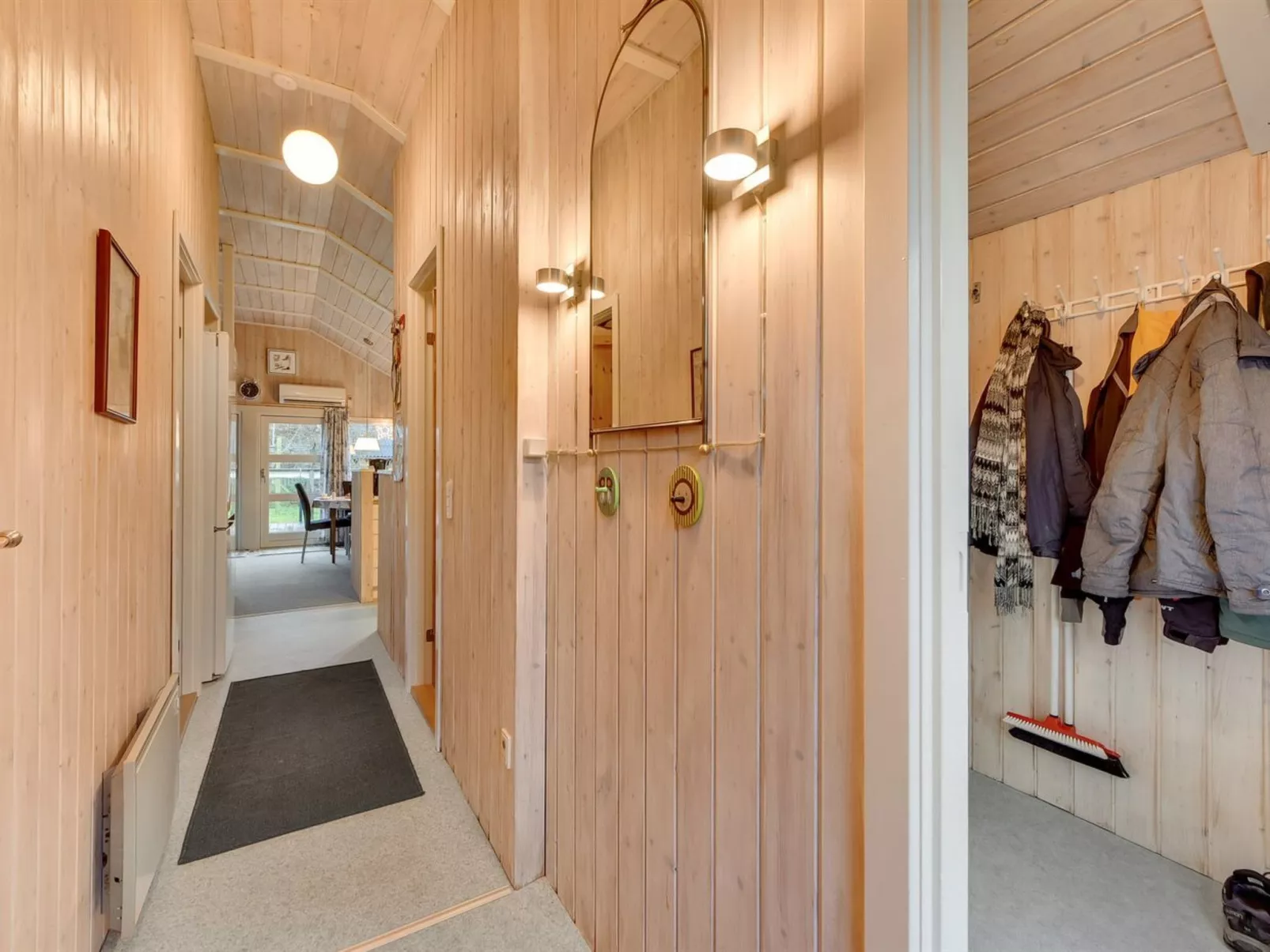 "Hannah" - 300m to the fjord-Binnen