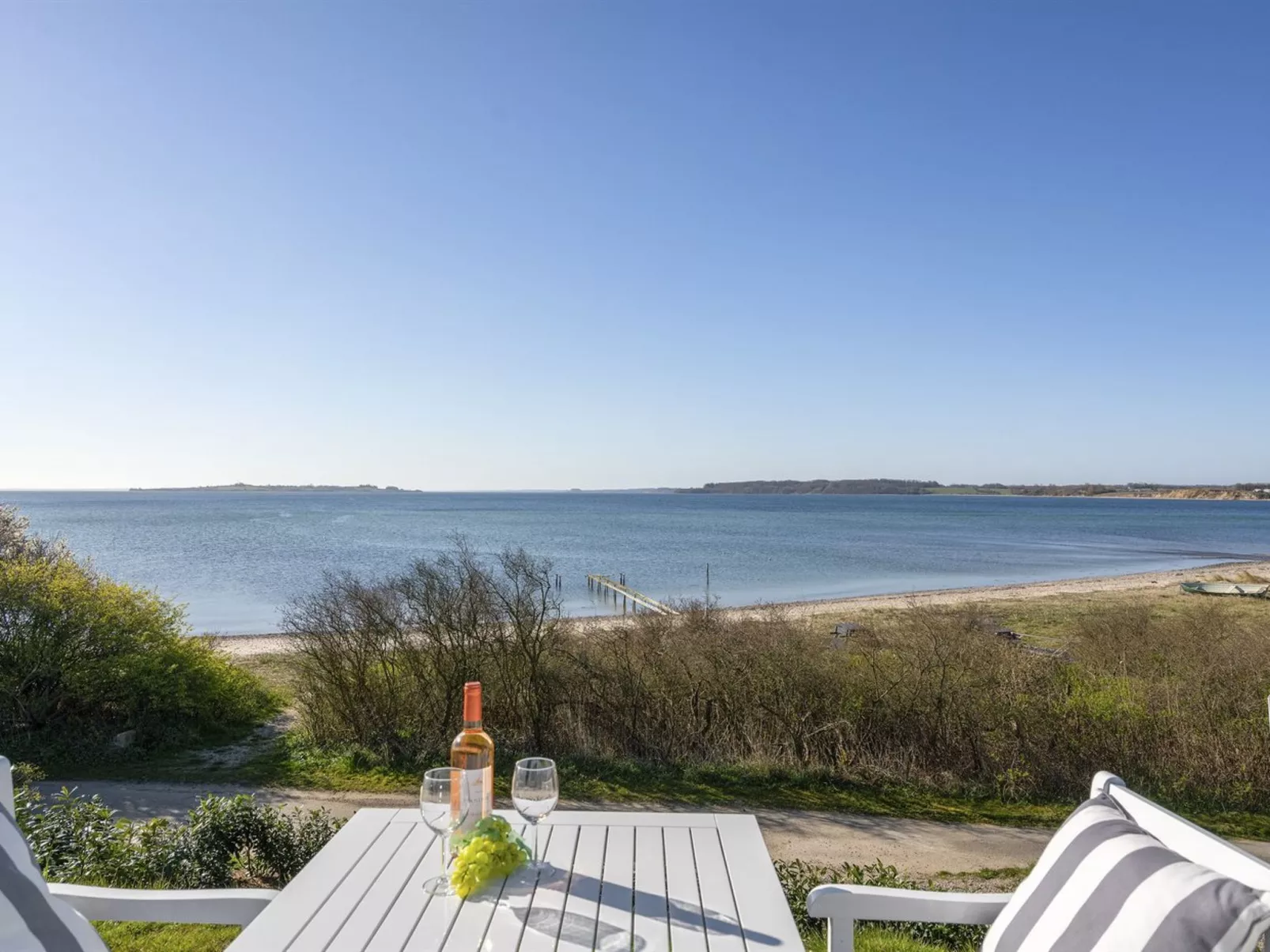 "Lander" - 20m from the sea-Buiten