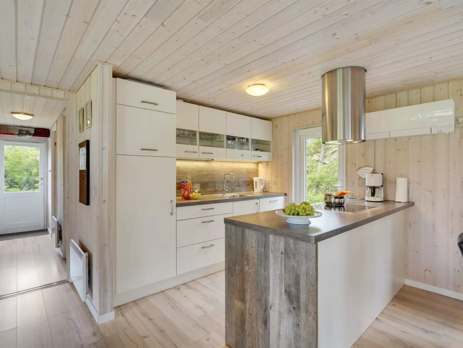 "Sheemen" - 700m to the fjord-Binnen