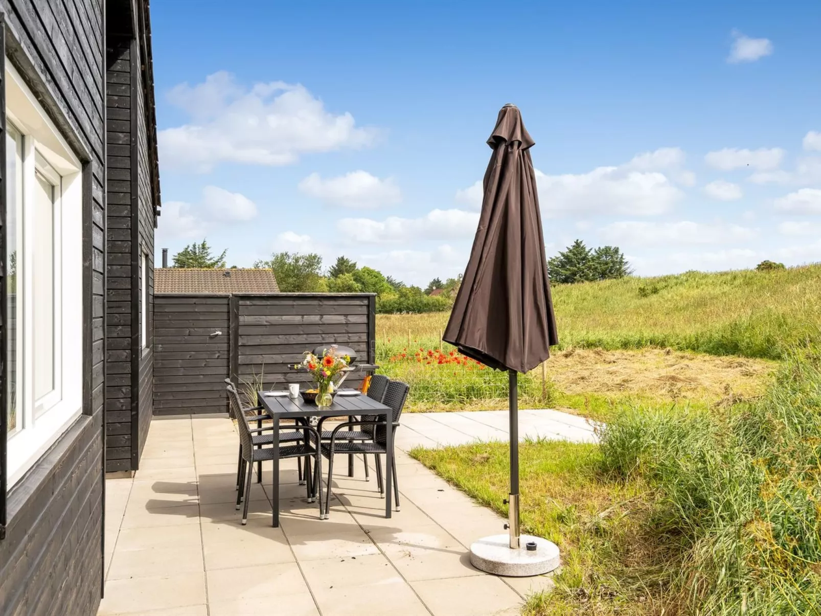 "Grith" - 1km from the sea-Buiten