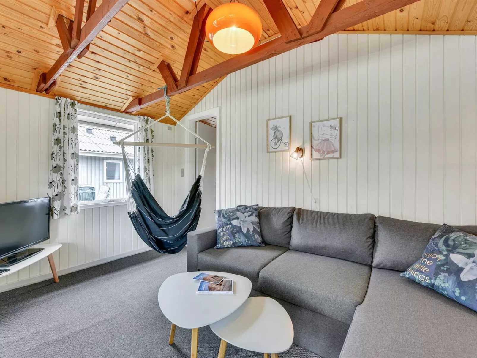 "Elizabeth" - 400m to the fjord-Binnen