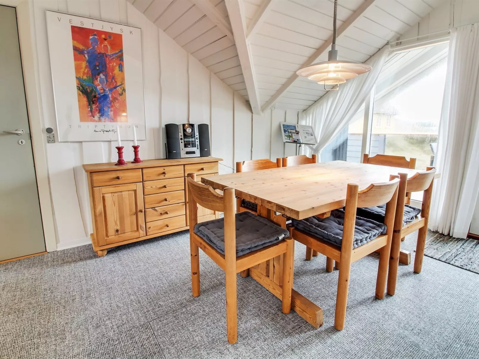 "Josie" - 200m from the sea-Binnen