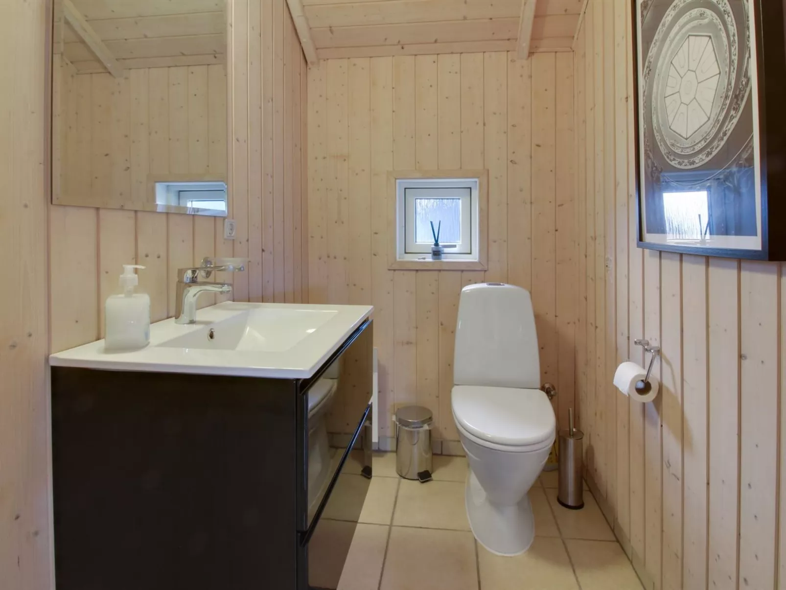 "Filip" - 100m from the sea-Binnen