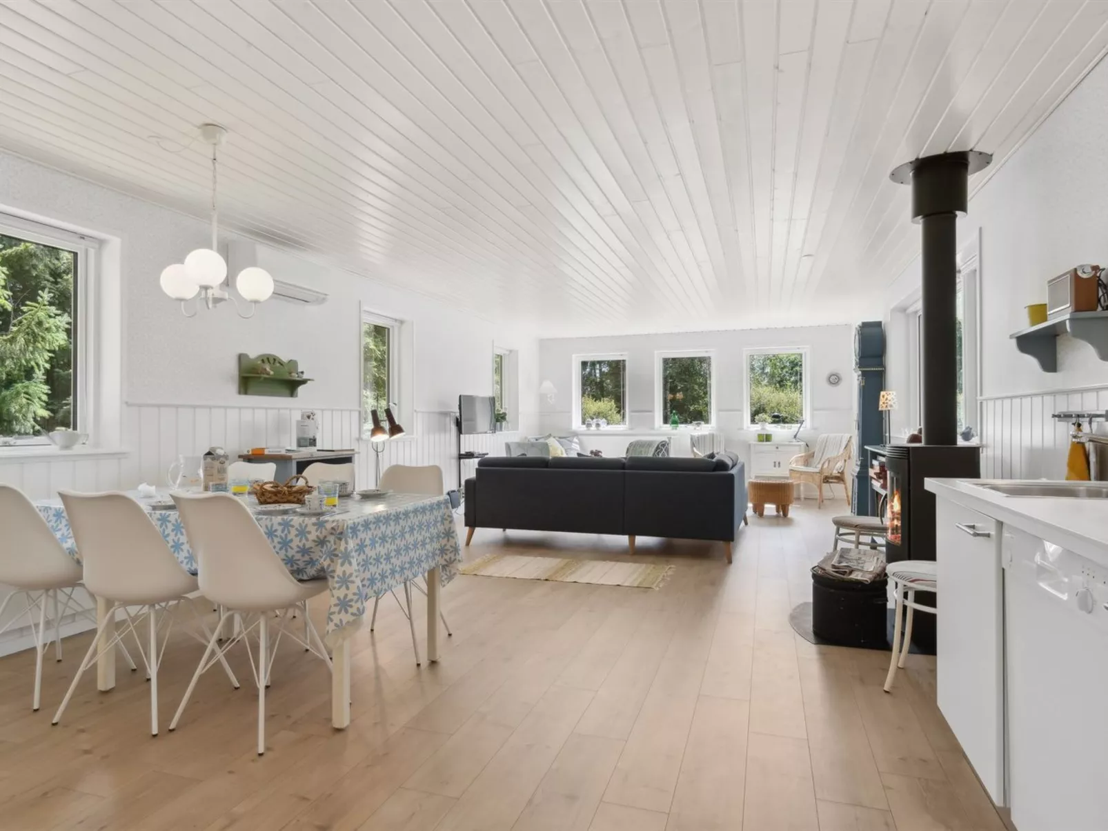 "Asla" - 400m from the sea-Binnen