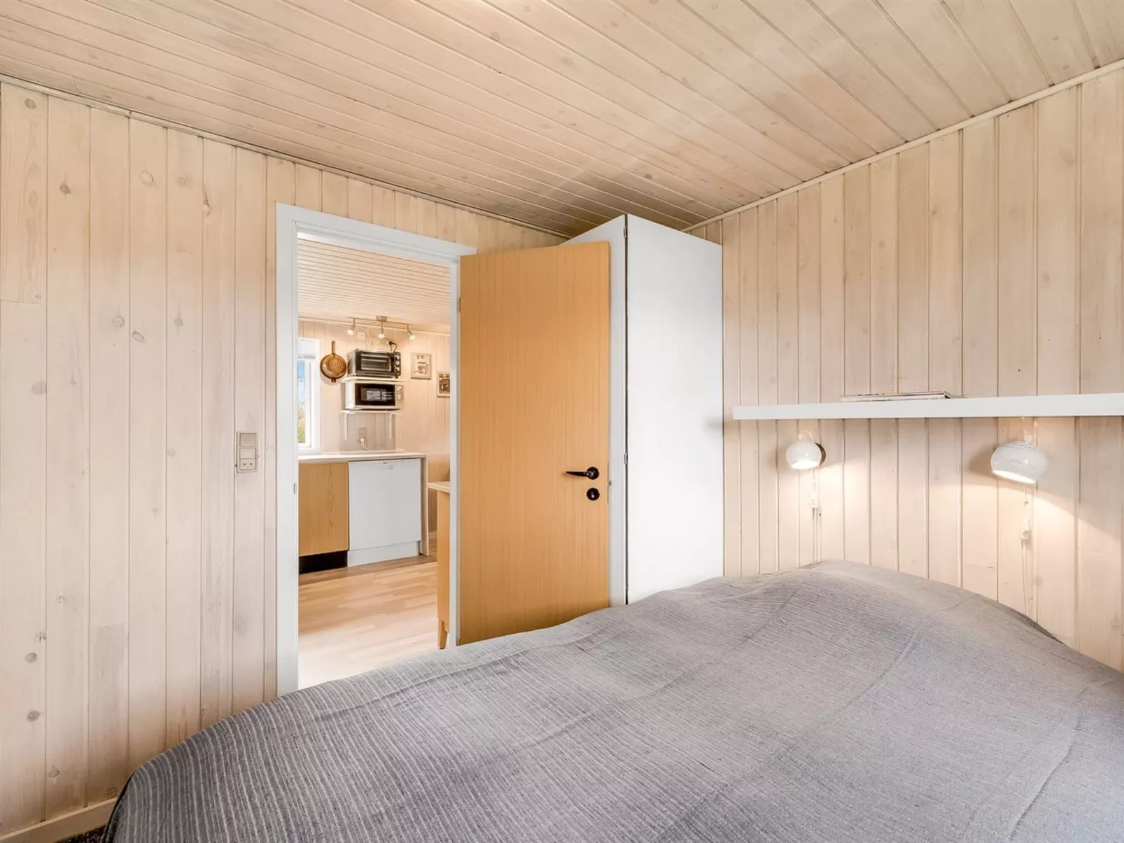 "Hoghni" - 850m to the fjord-Binnen