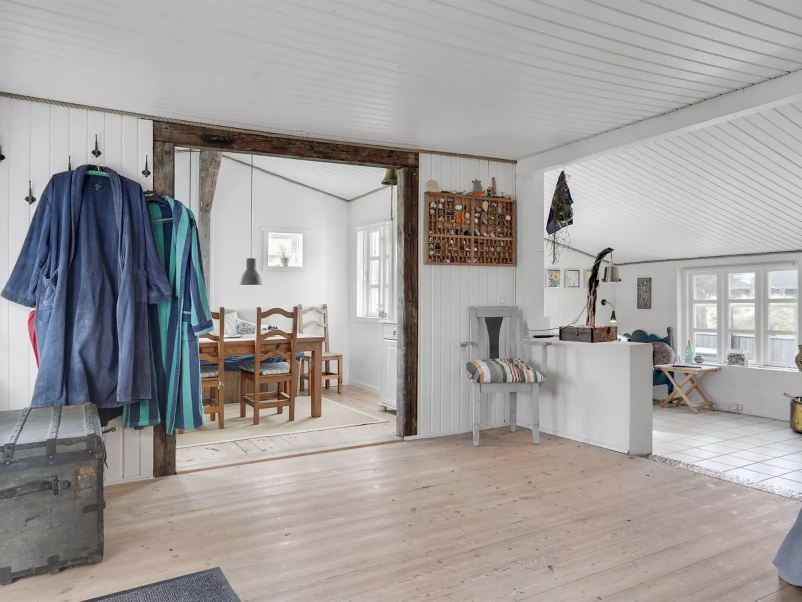 "Sharanya" - 500m from the sea-Binnen