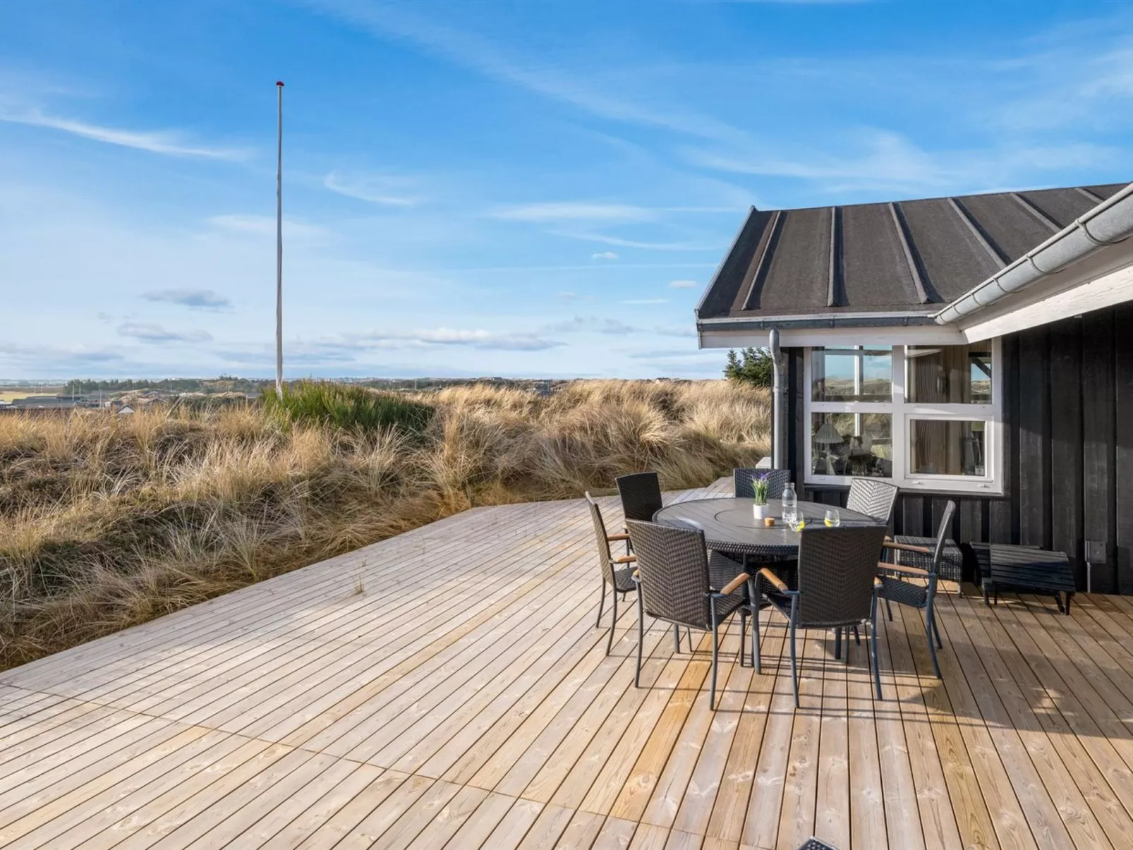 "Tahnee" - 450m from the sea-Buiten