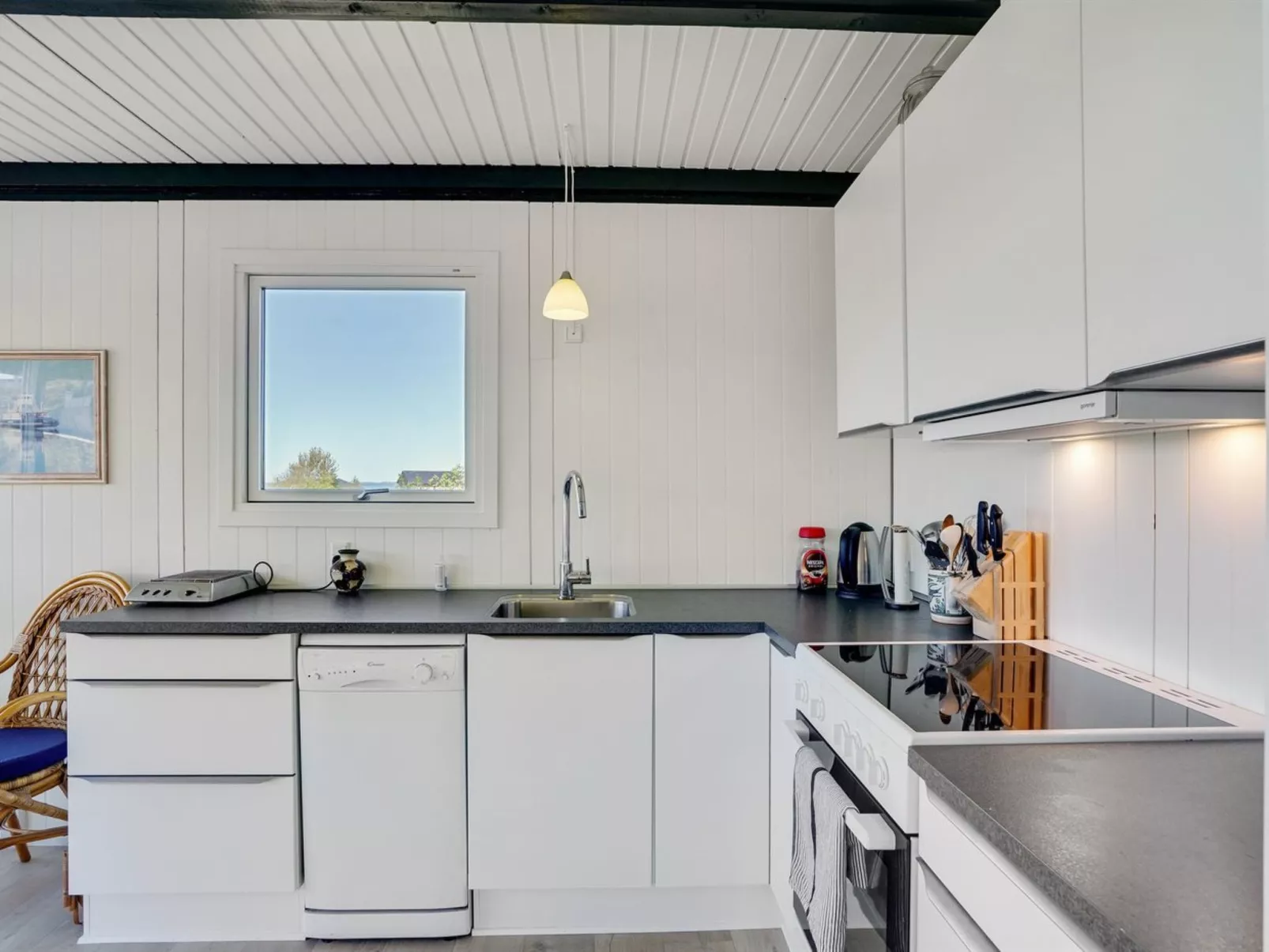 "Vasilij" - 300m to the fjord-Binnen