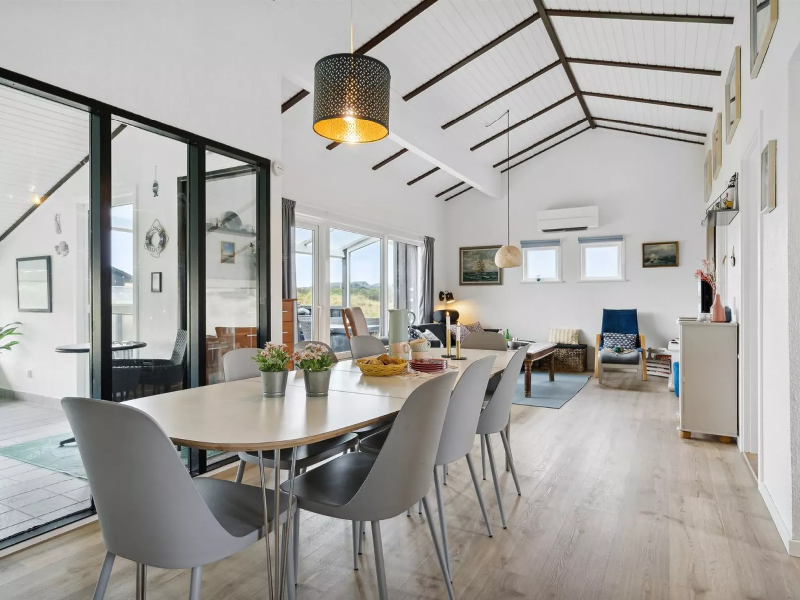 "Boris" - 250m from the sea-Binnen