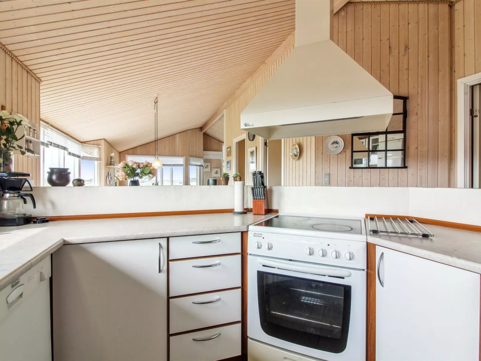 "Zuhra" - 250m from the sea-Binnen