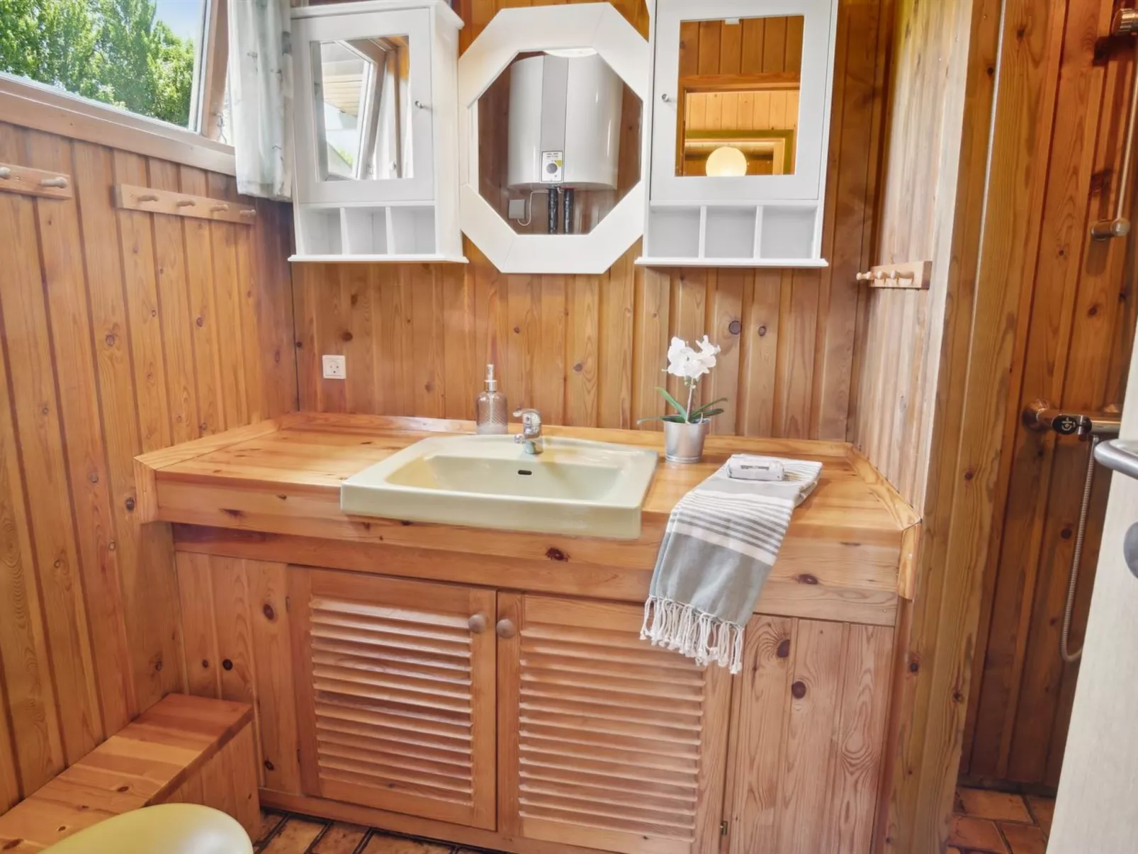 "Carena" - 1.8km from the sea-Binnen