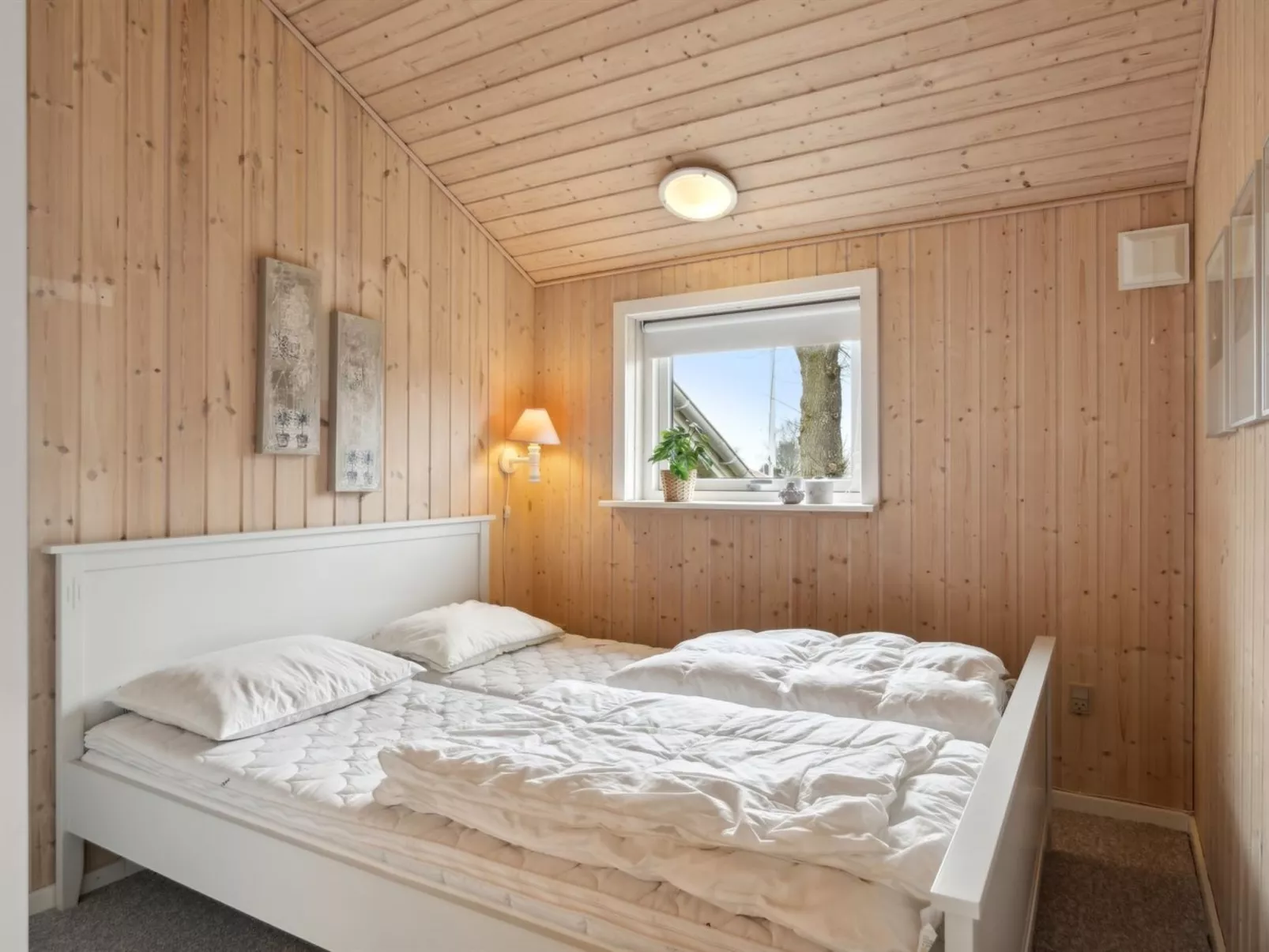 "Yvette" - 150m from the sea-Binnen