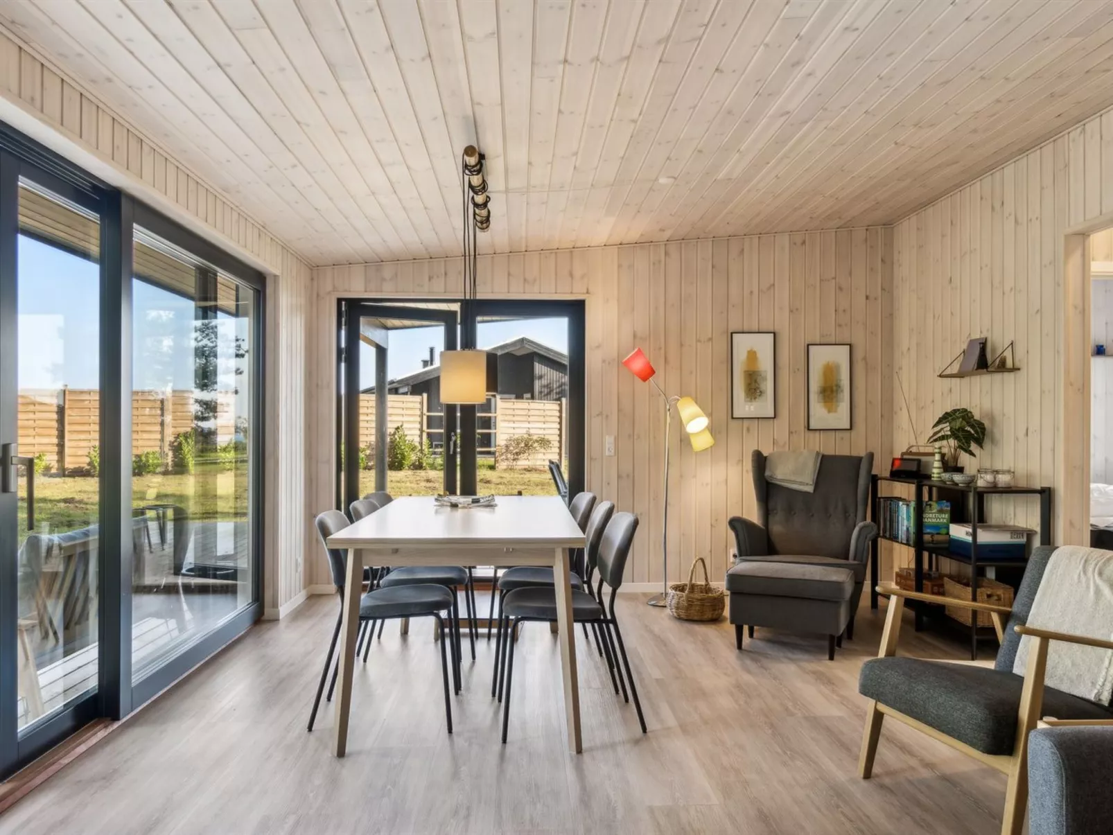 "Uma" - 1.5km from the sea-Binnen