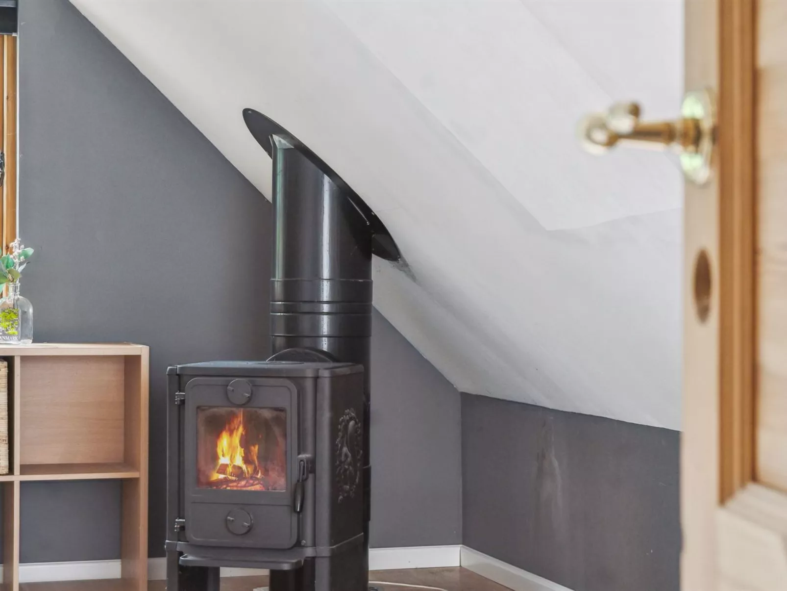 "Finja" - 6km from the sea-Binnen