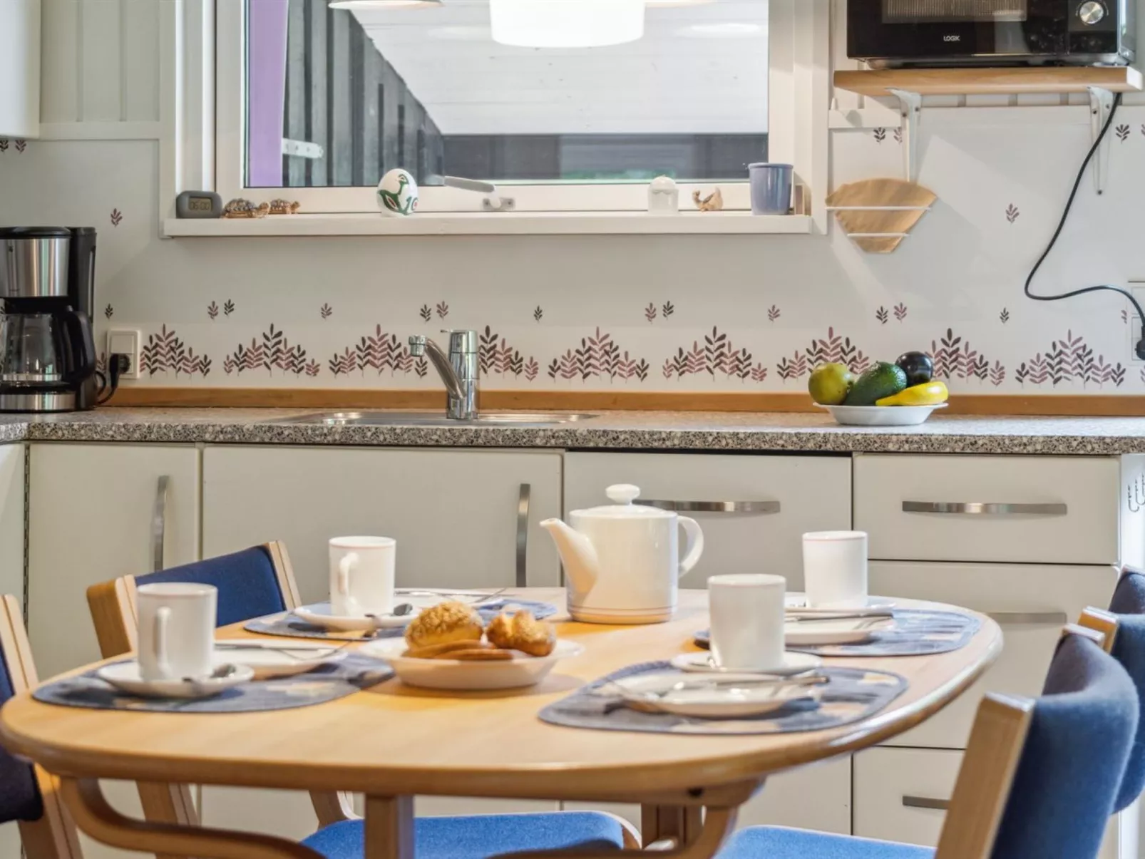 "Alkmar" -  from the sea-Binnen