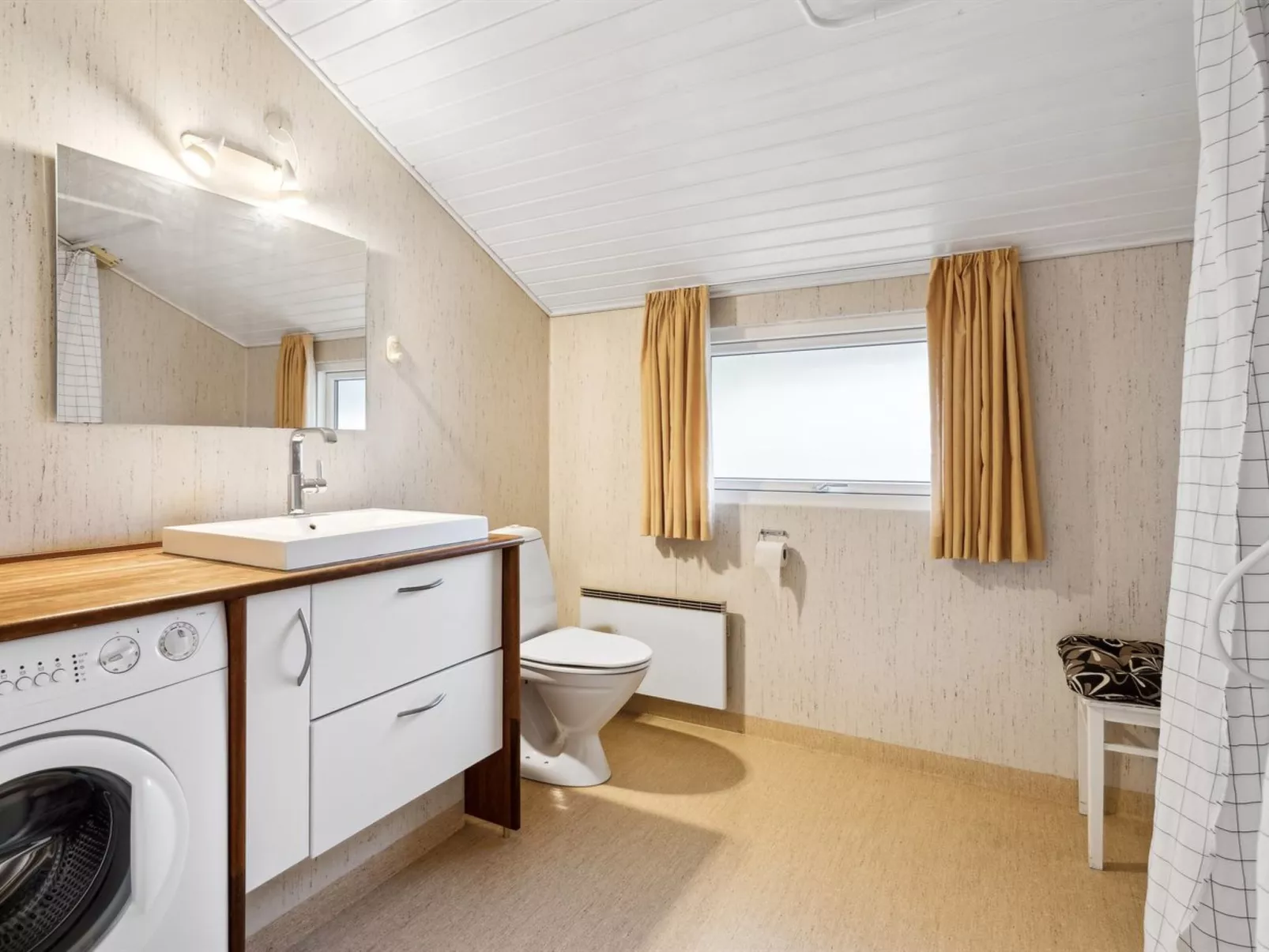 "Alrun" - 150m from the sea-Binnen