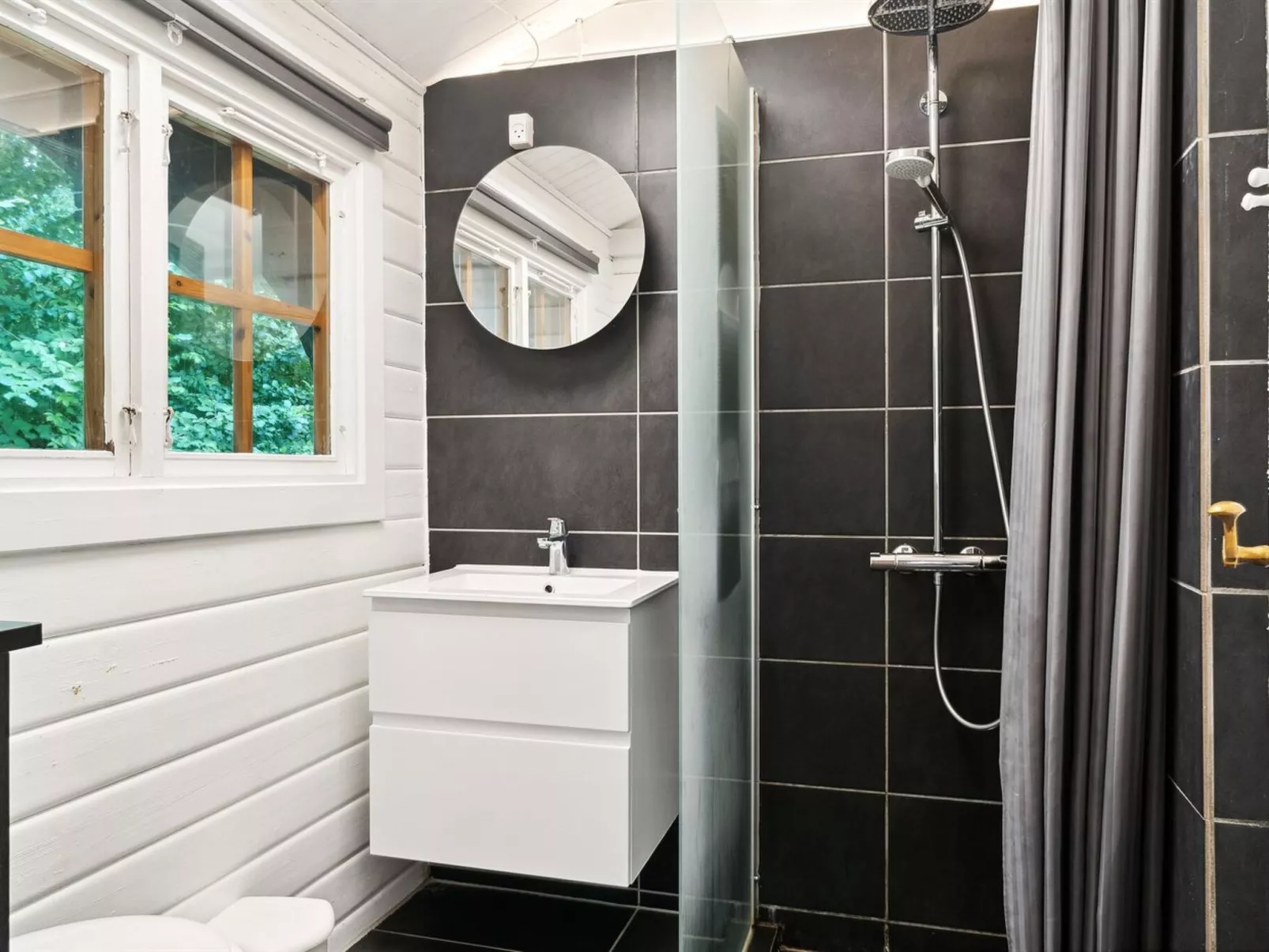 "Neela" - 300m from the sea-Binnen