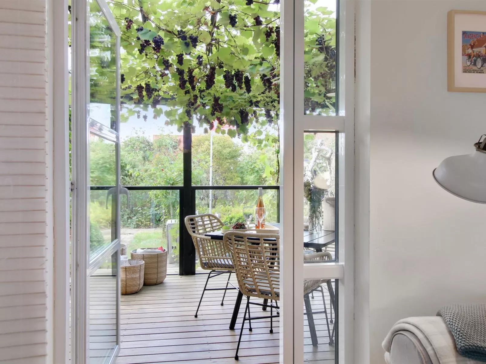 "Thorgny" - 900m from the sea-Binnen