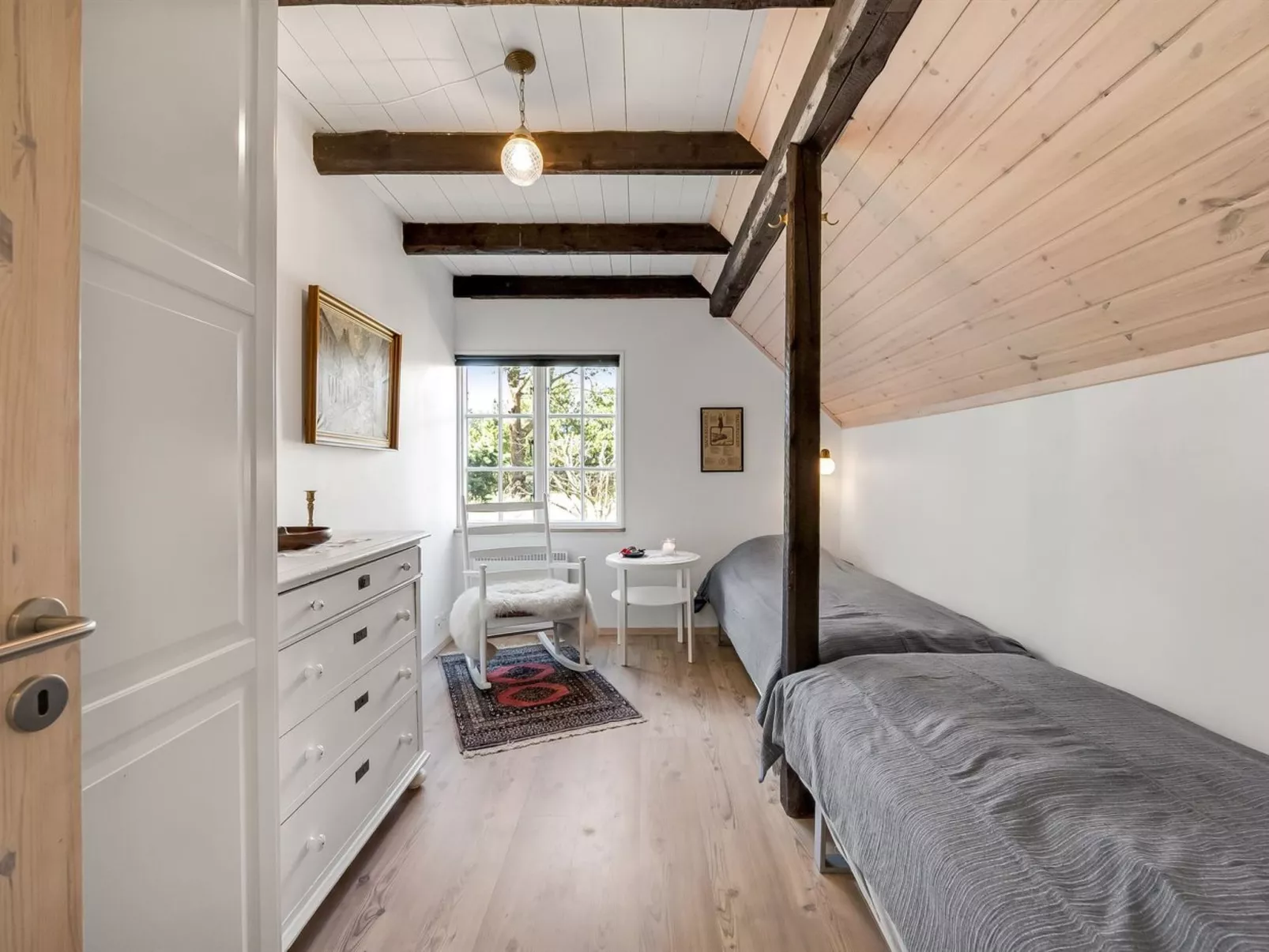 "Enya" - 1.2km from the sea-Binnen