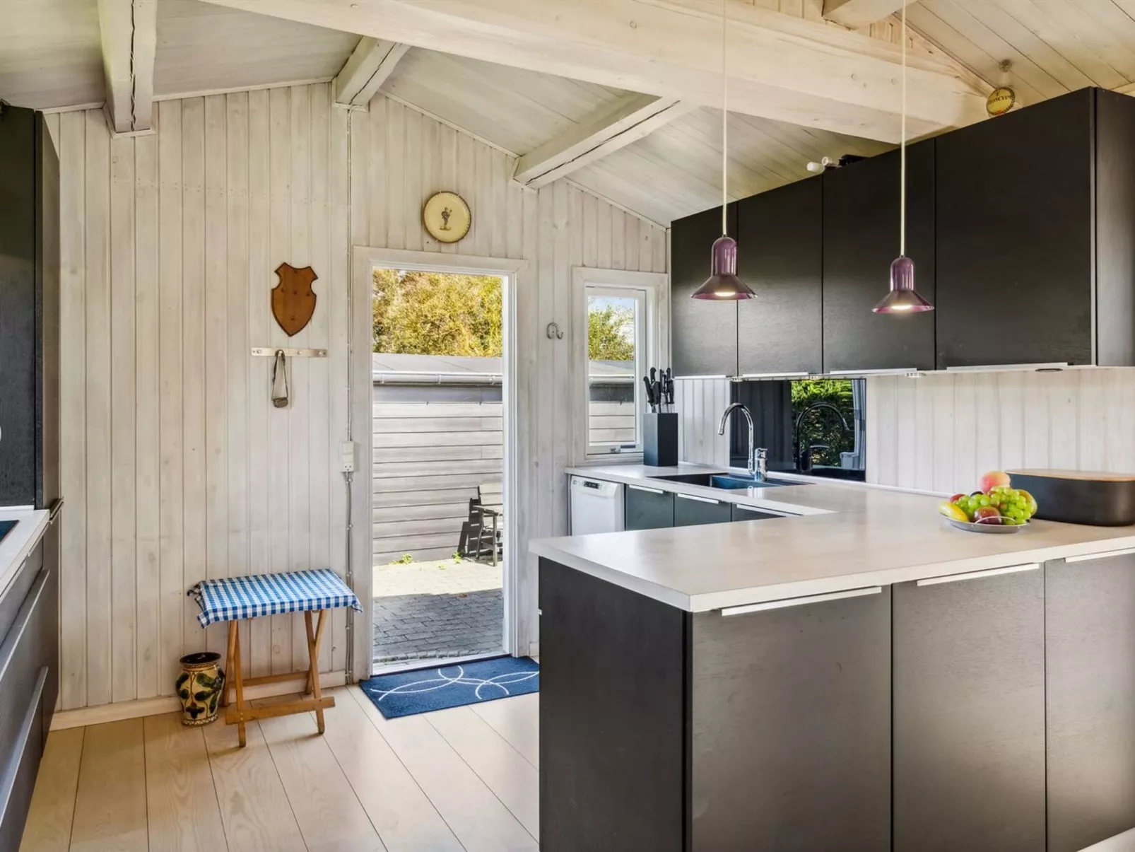 "Imma" -  from the sea-Binnen