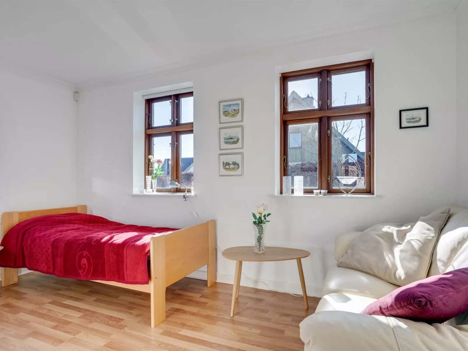 "Iarund" - 500m to the fjord-Binnen