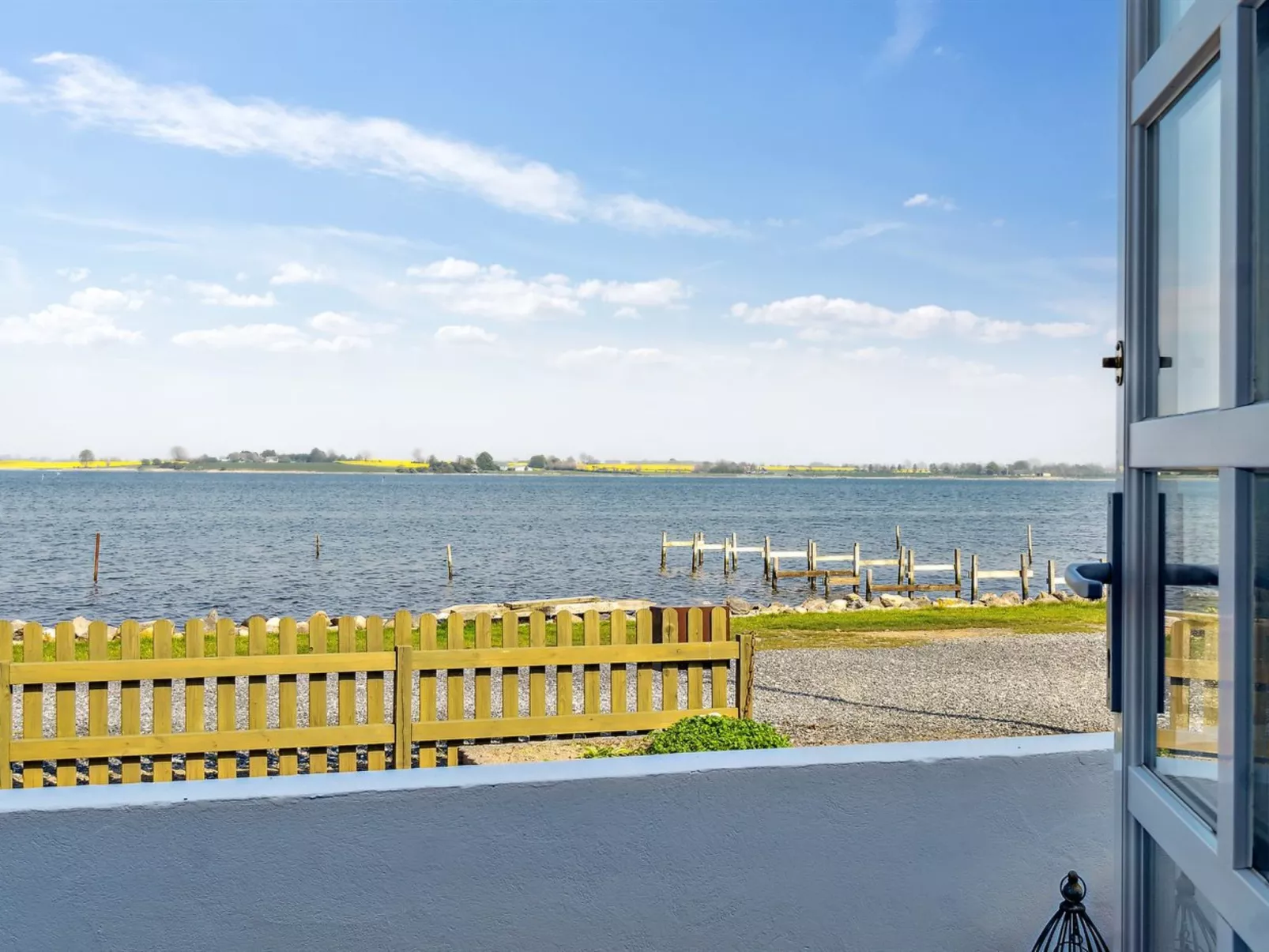 "Tameka" - 10m to the fjord-Buiten