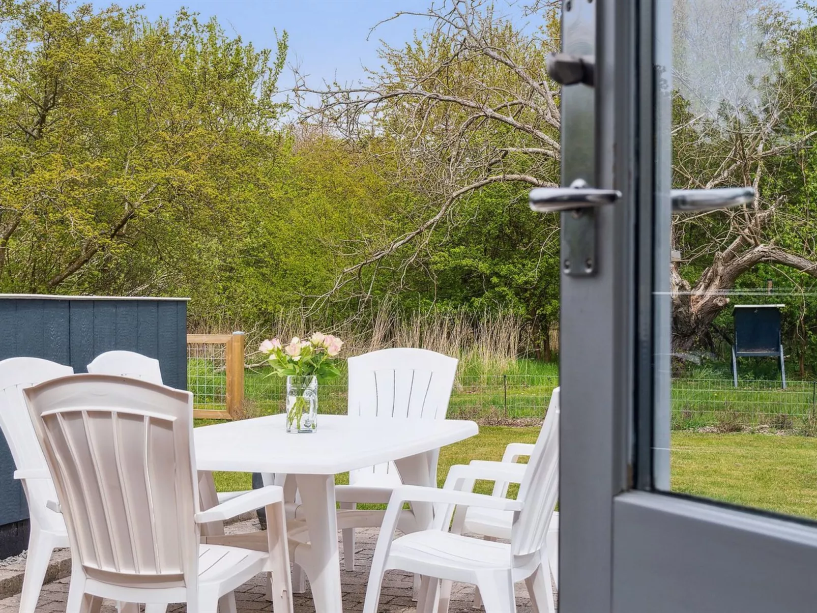 "Reidar" - 600m from the sea-Buiten