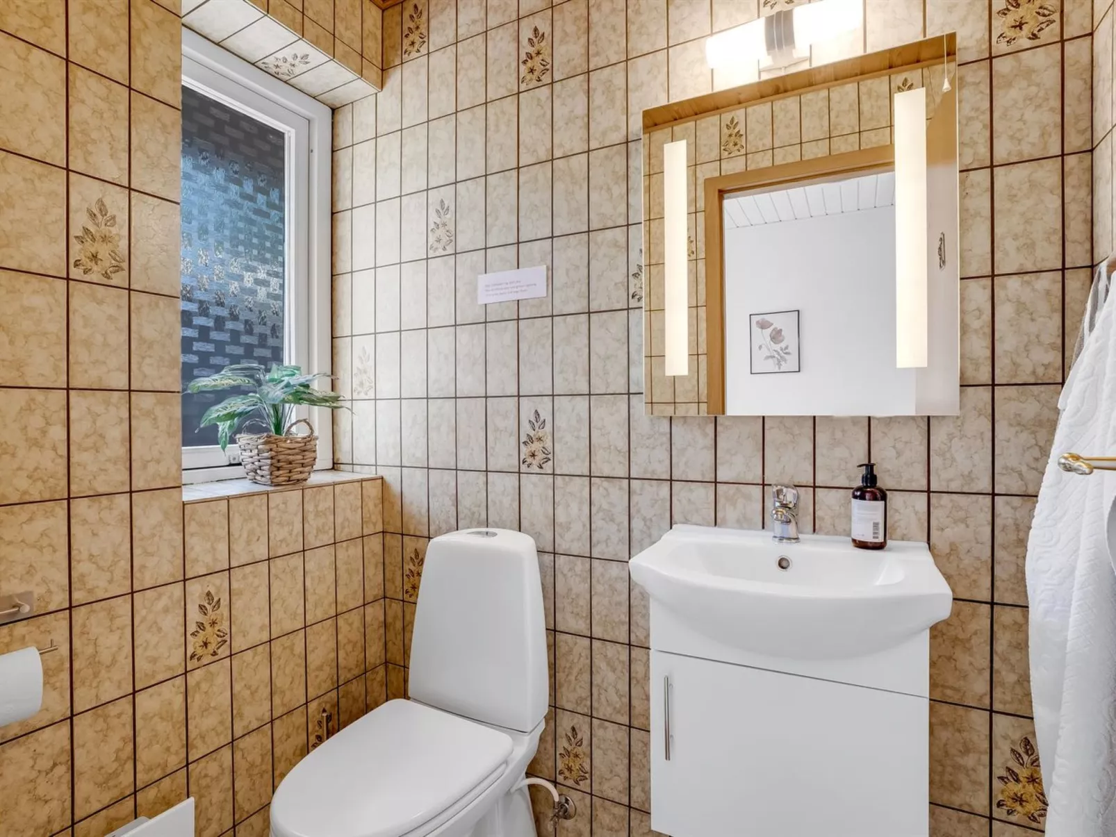 "Maleen" - 150m to the fjord-Binnen