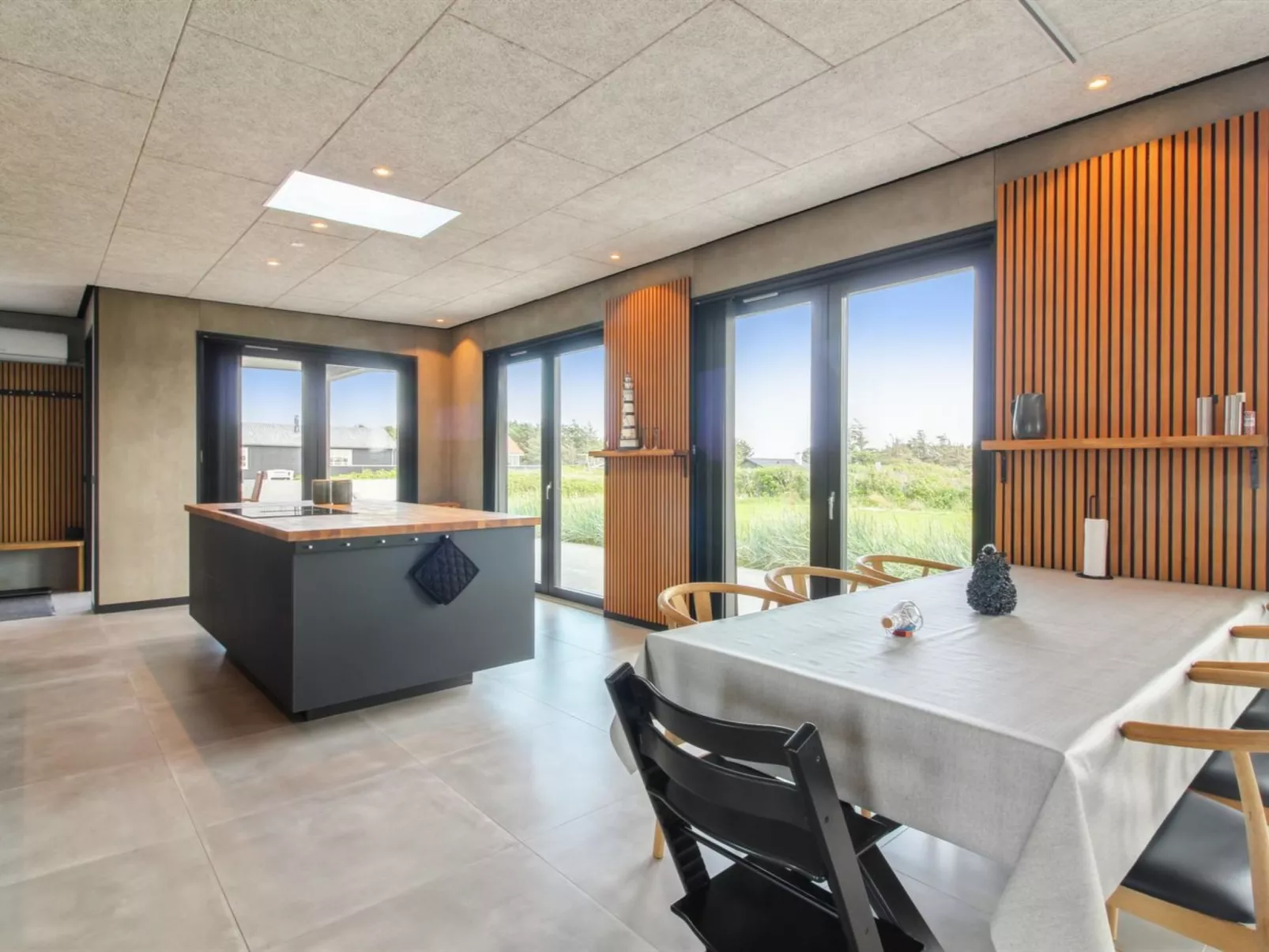 "Lima" - 200m from the sea-Binnen