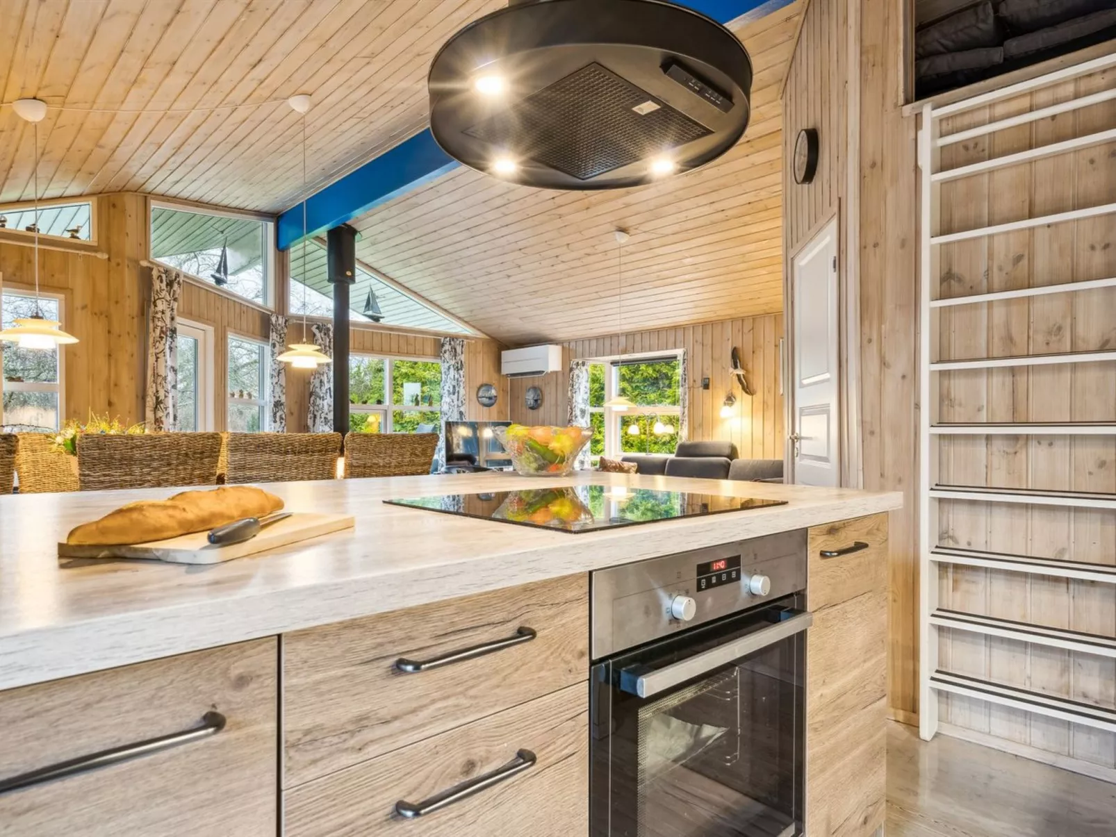 "Alruna" - 350m from the sea-Binnen