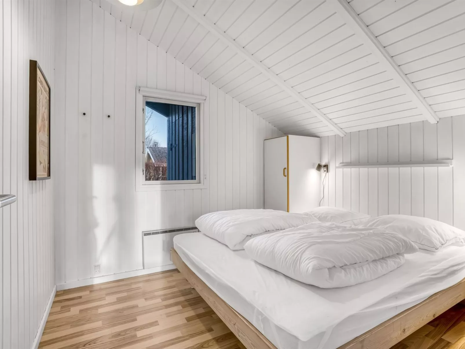 "Bjart" - 1.5km from the sea-Binnen