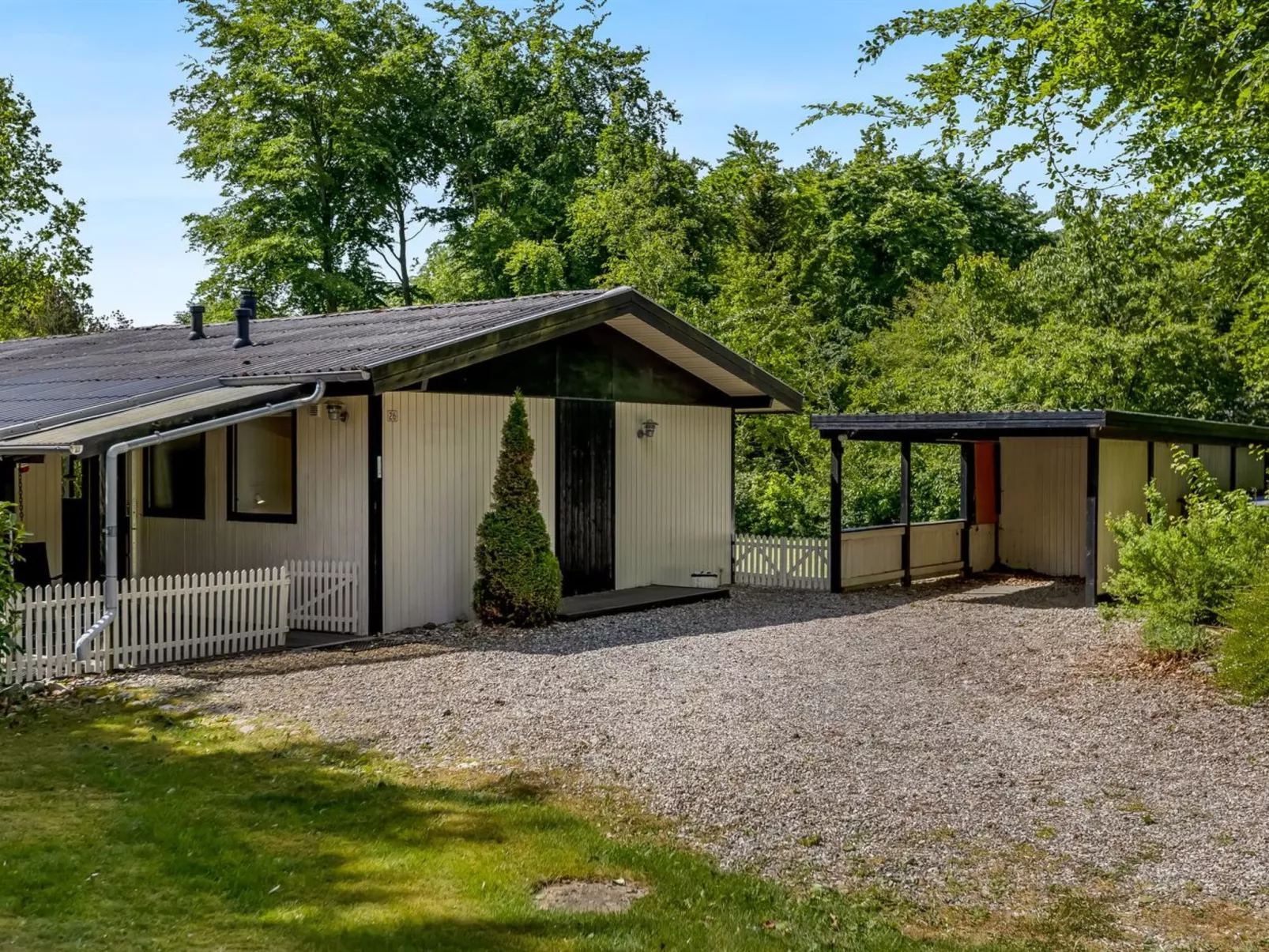 "Mijat" - 30km from the sea-Buiten