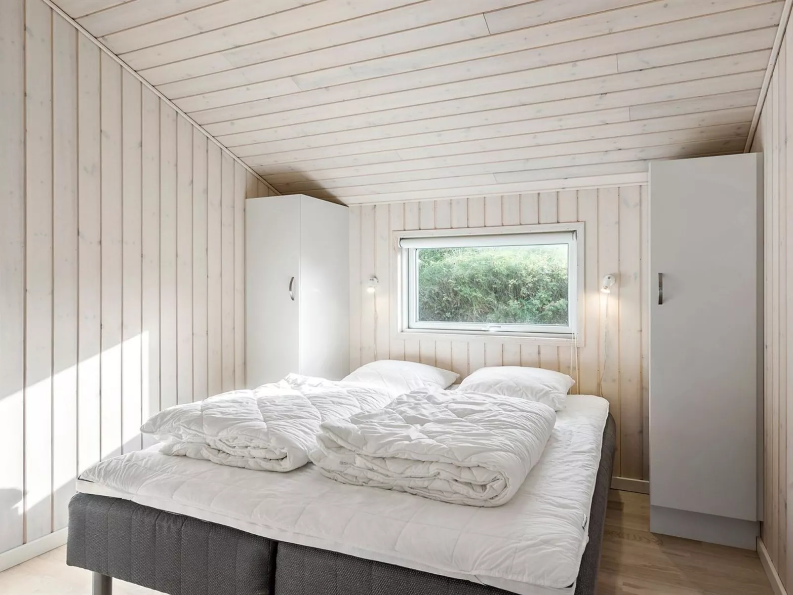 "Mirla" - 50m from the sea-Binnen