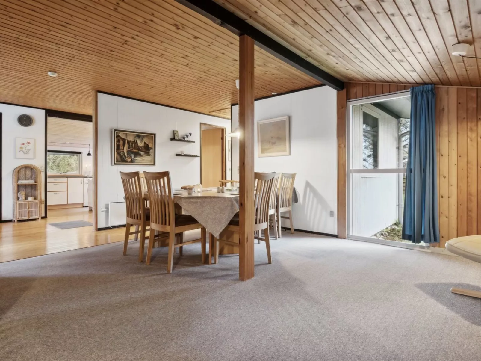 "Suri" - 200m to the fjord-Binnen