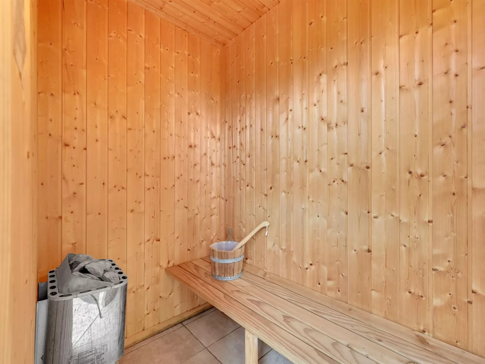 "Jelke" - 520m from the sea-Binnen