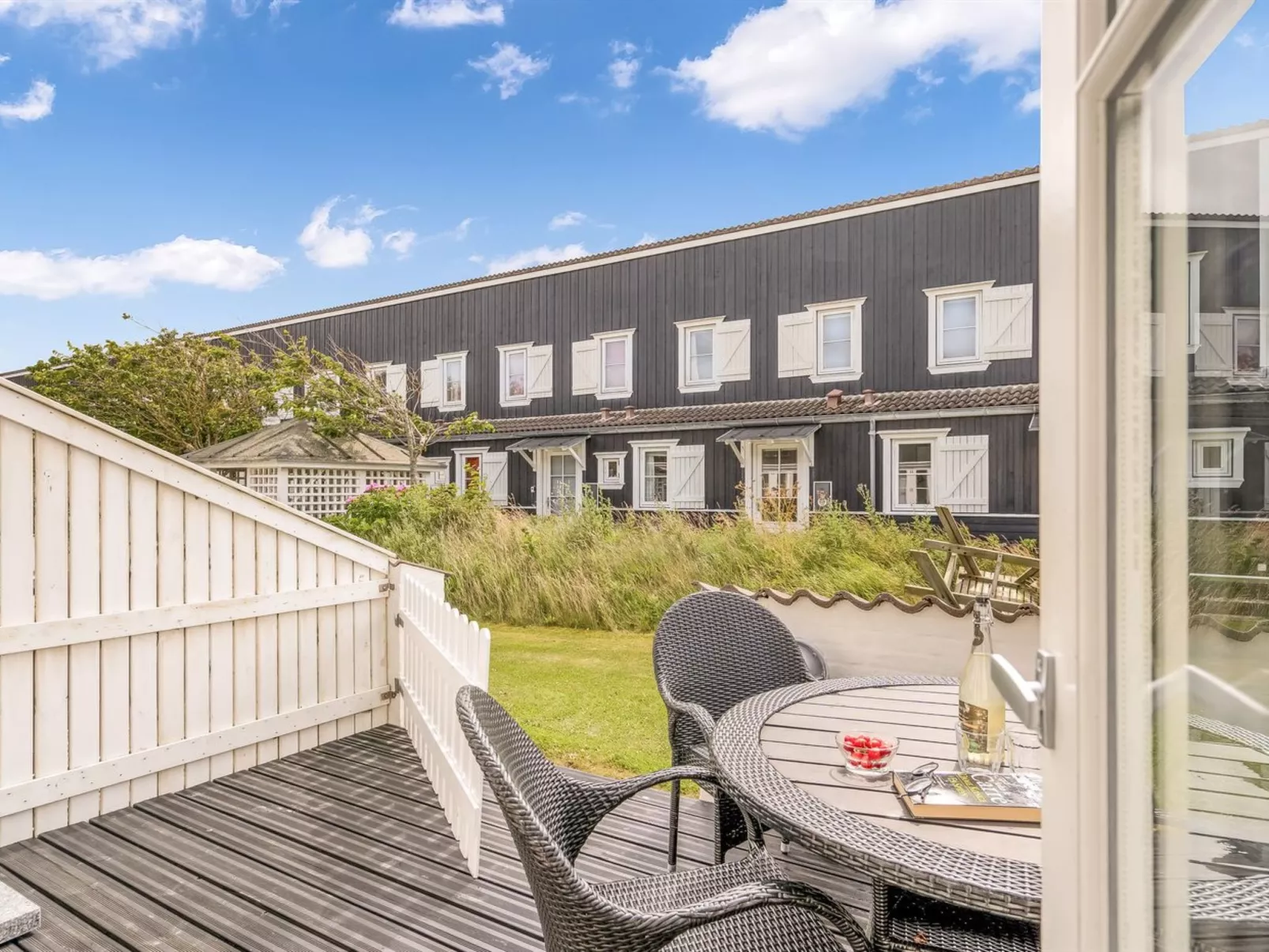 "Milly" - 150m to the fjord-Buiten