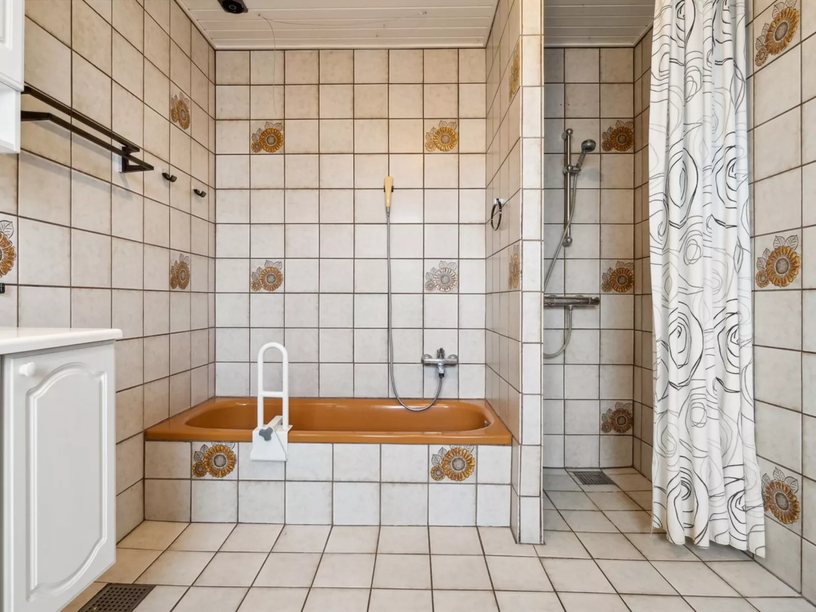 "Yrjö" - 1km from the sea-Binnen