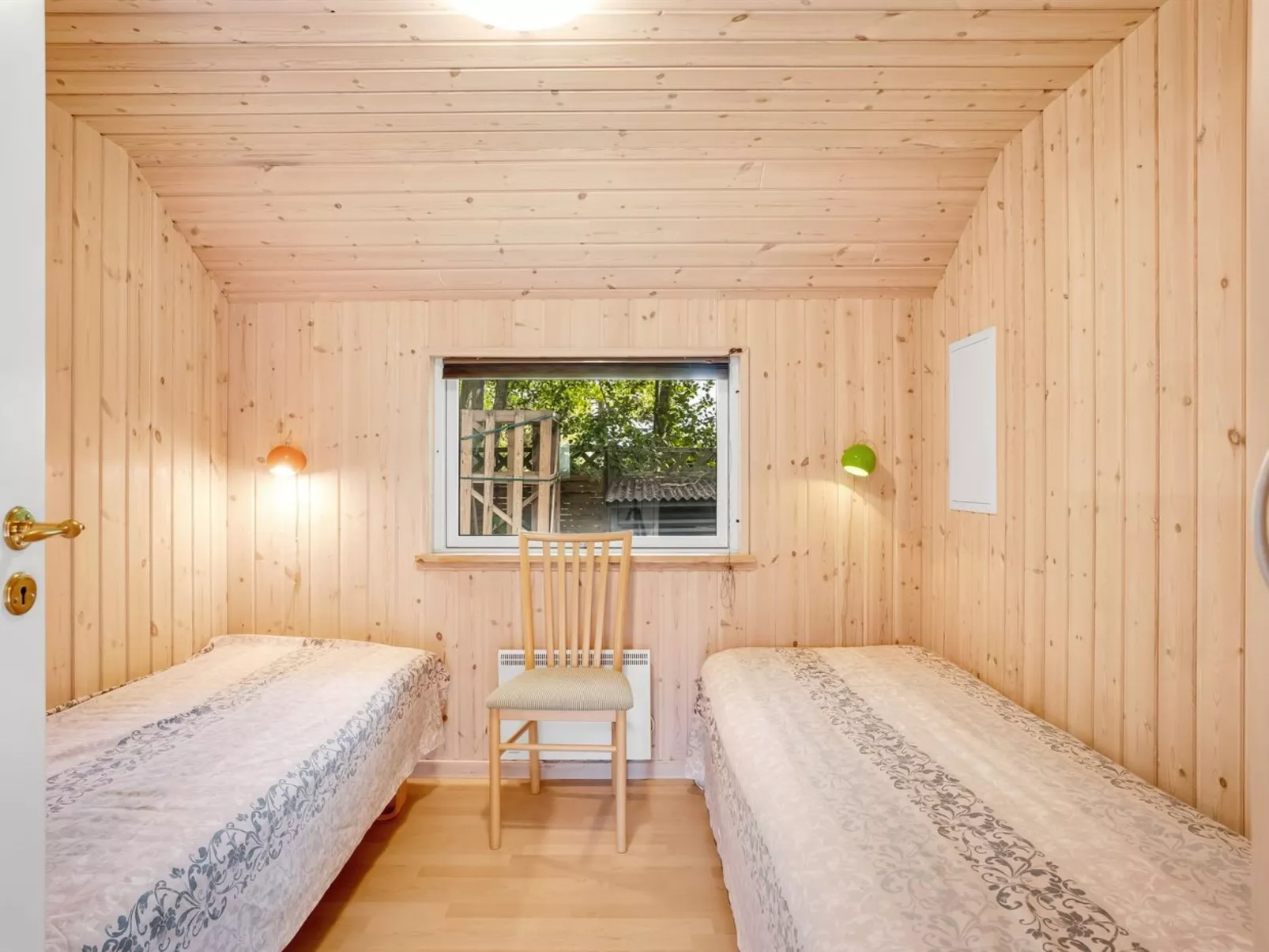 "Silke" - 600m from the sea-Binnen