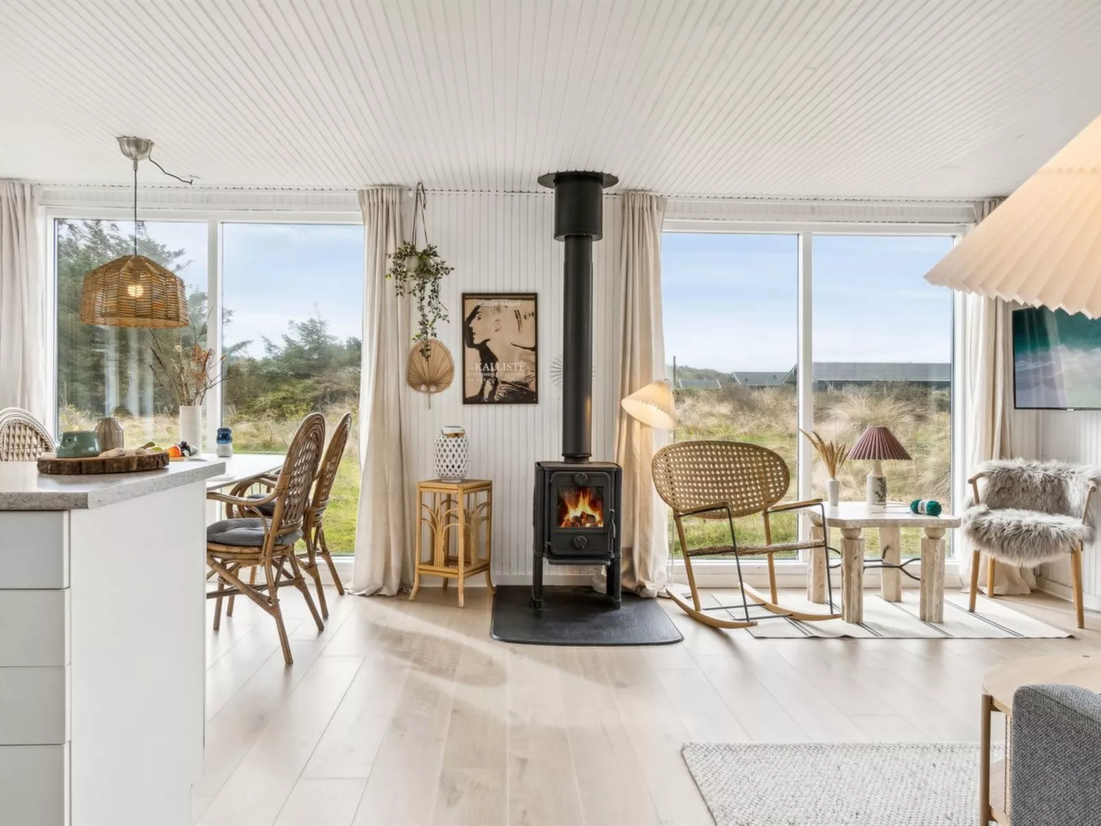 "Zina" - 600m from the sea-Binnen