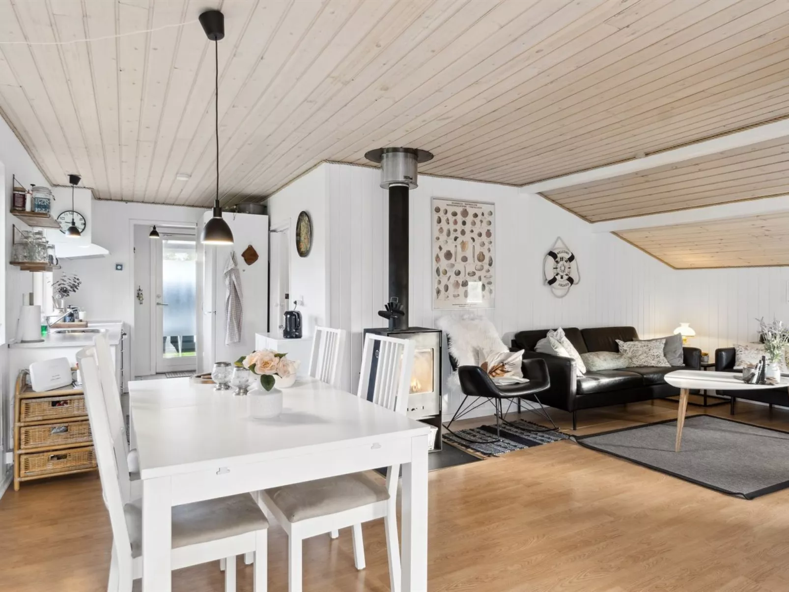 "Antonella" - 400m from the sea-Binnen