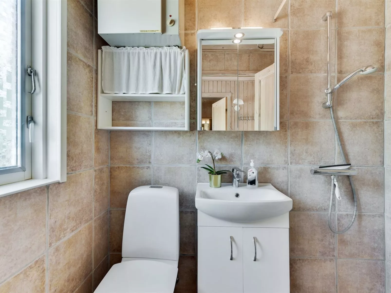 "Ragnborg" - 900m from the sea-Binnen